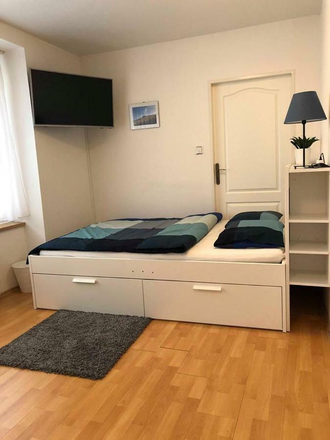 Apartament Cely Dum V Historickem Centru Loun Louny Zewnętrze zdjęcie